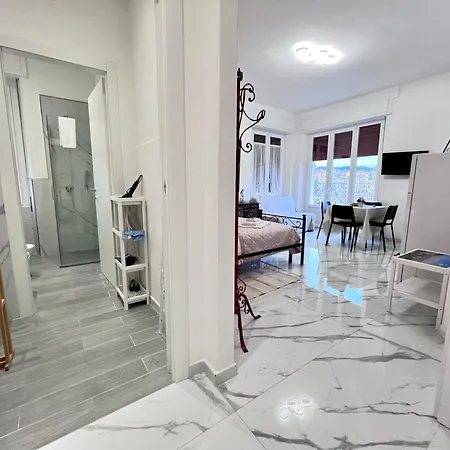 ゲストハウス Cinque Terre & - ラ・スペツィア